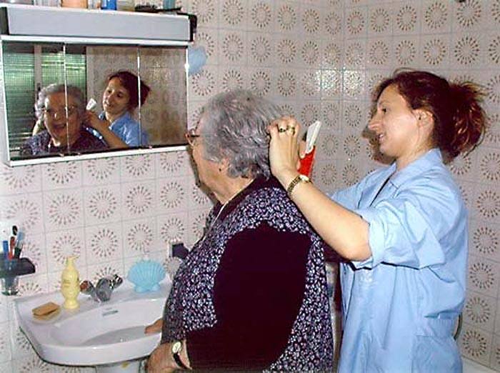 Servicio de ayuda a domicilio.