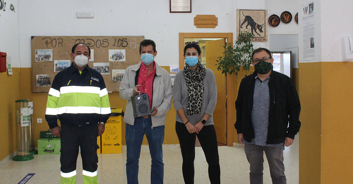 También se entregó al Instituto Eugenio Frutos.