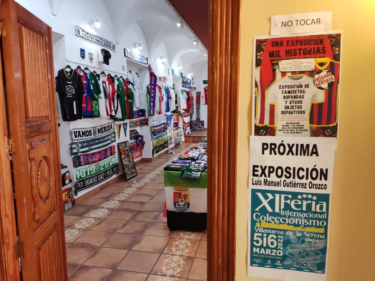 Entrada de la exposición en Guareña que ya anuncia la Feria internacional en Villanueva.