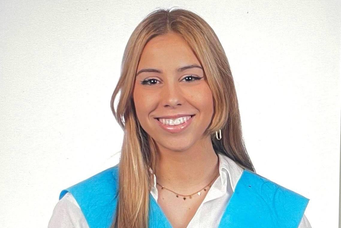 Lucía sonriente ha obtenido una nota final en la EBAU de 13,40.