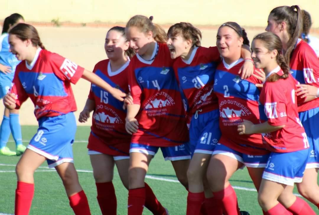 Las féminas del CP Guareña.