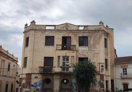 Teatro Victoria Esperanza en Plaza de la Parada de Guareña.