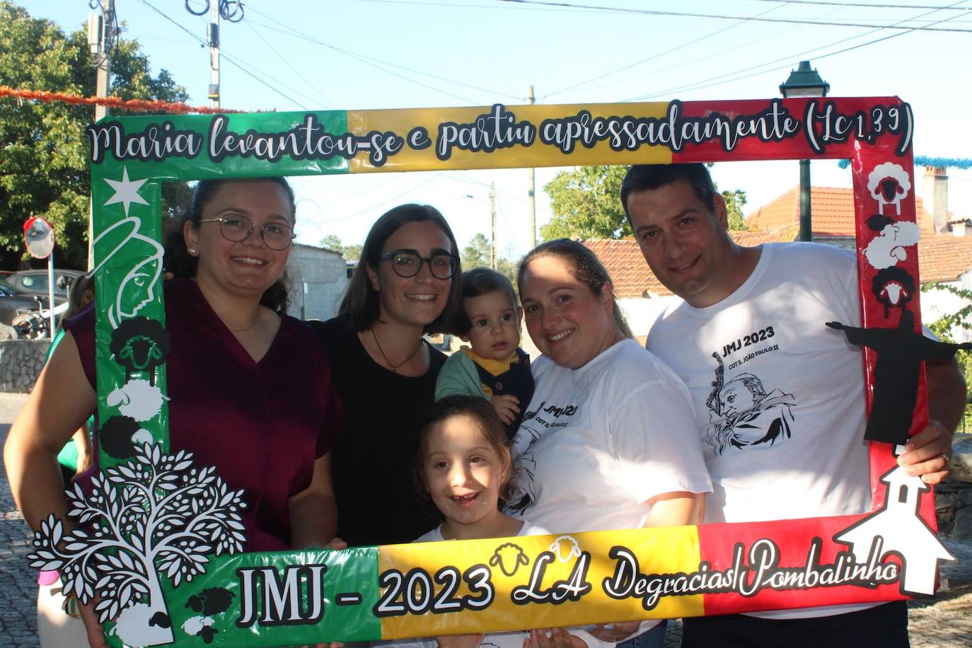 La familia de acogida que tuvieron Carmen y Eulalia.