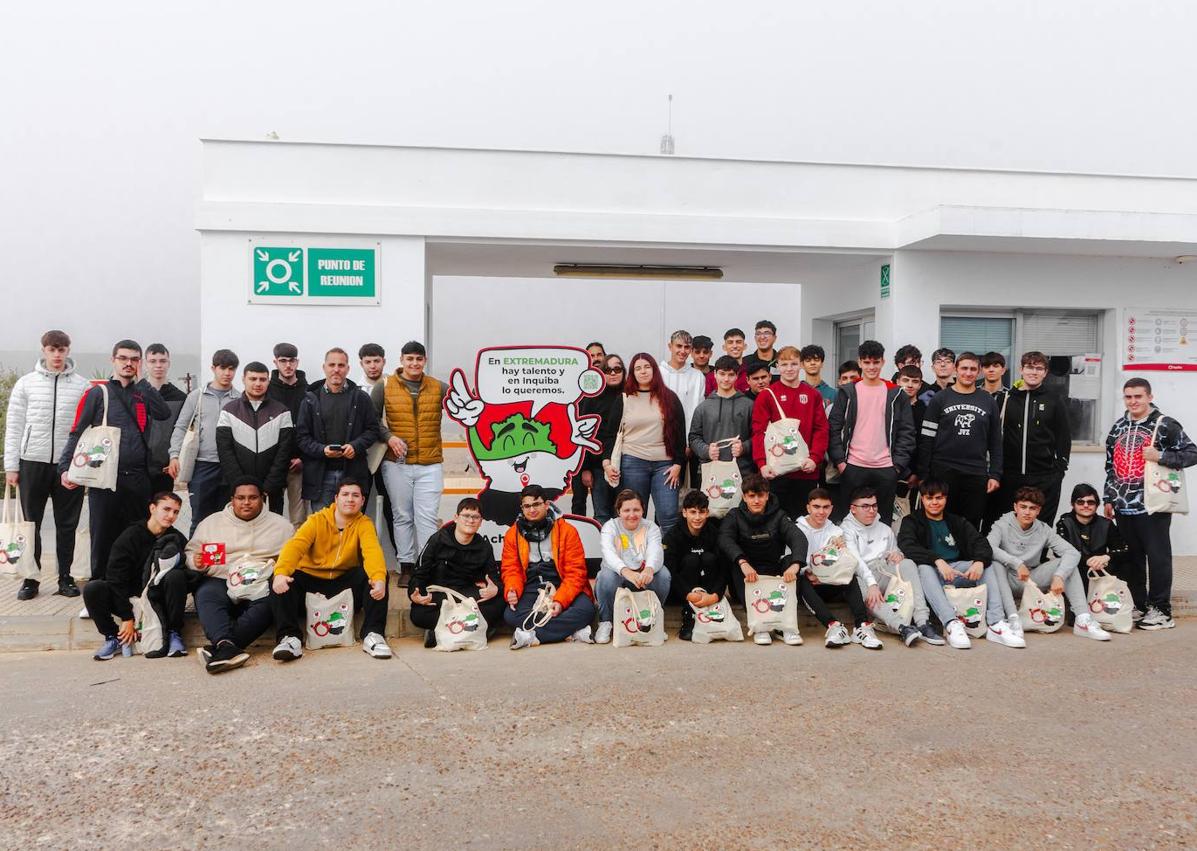 Imagen secundaria 1 - Inquiba lanza #AchoQuédate