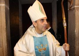 El obispo Ernesto Brotóns volverá a Guareña este domingo a clausurar el 75 aniversario del Cristo del Silencio.