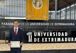 Alberto Pérez Pascual extraordinario alumno de inglés de la Universidad de Extremadura.