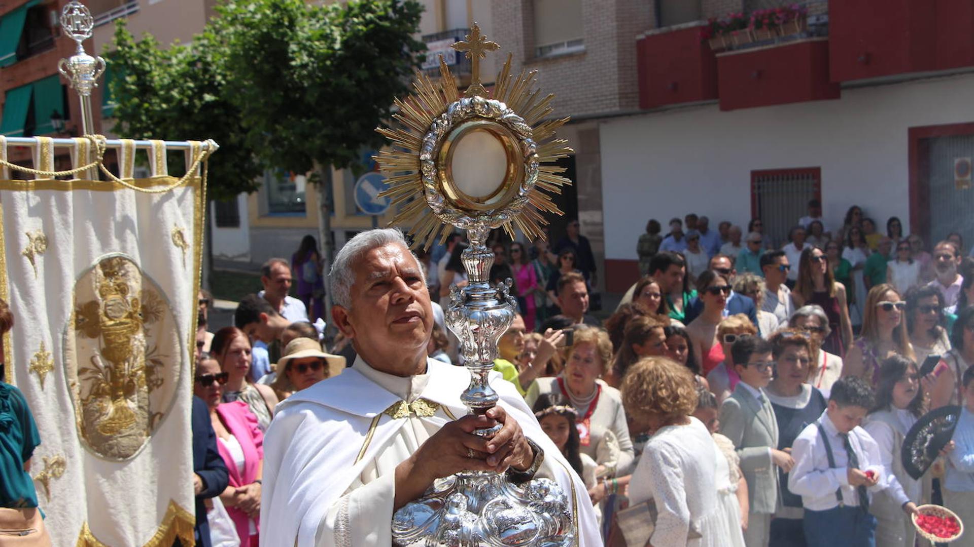 La comunidad cristiana celebró el Corpus Christi | Hoy