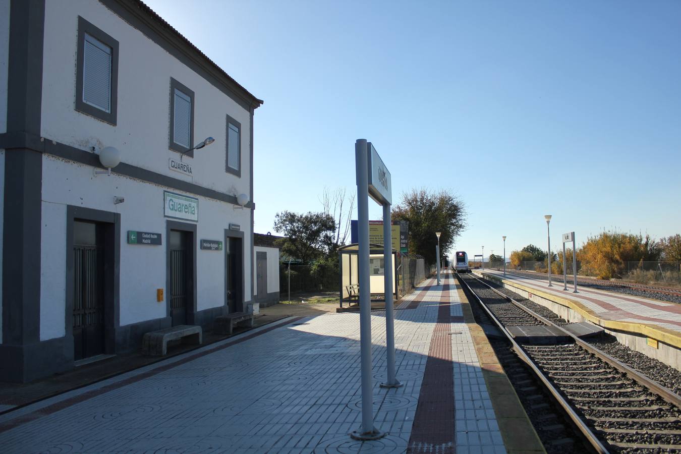 Estación de ferrocarril de Guareña.