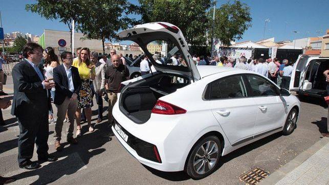 Un coche eléctrico como el de la imagen vendrá a Guareña.Diputación de Badajoz