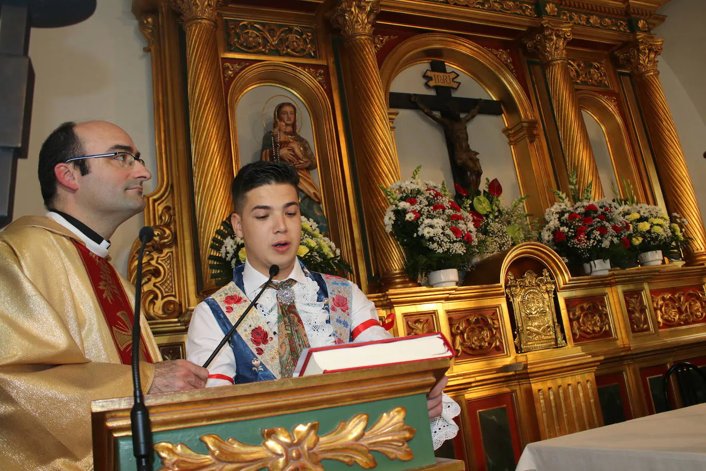 Fotos: Fiestas de los danzantes de San Antón Abad Peloche 