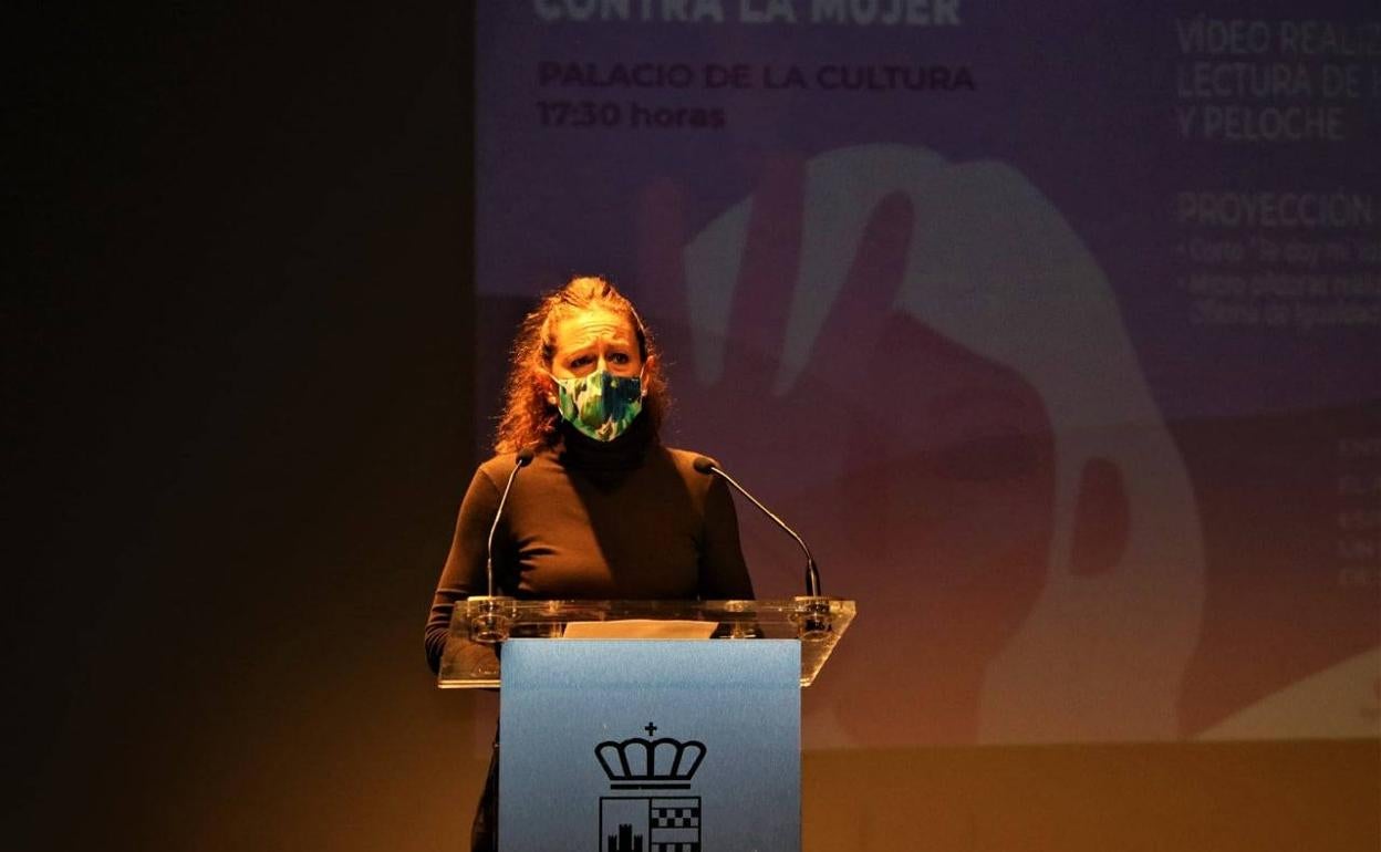 Herrera del Duque celebra el Día Internacional de la Eliminación de la Violencia Contra la Mujer