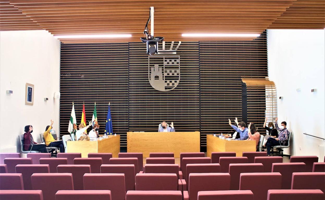 Se celebra el Pleno Ordinario del mes de mayo con la unanimidad de todos los miembros de la corporación municipal