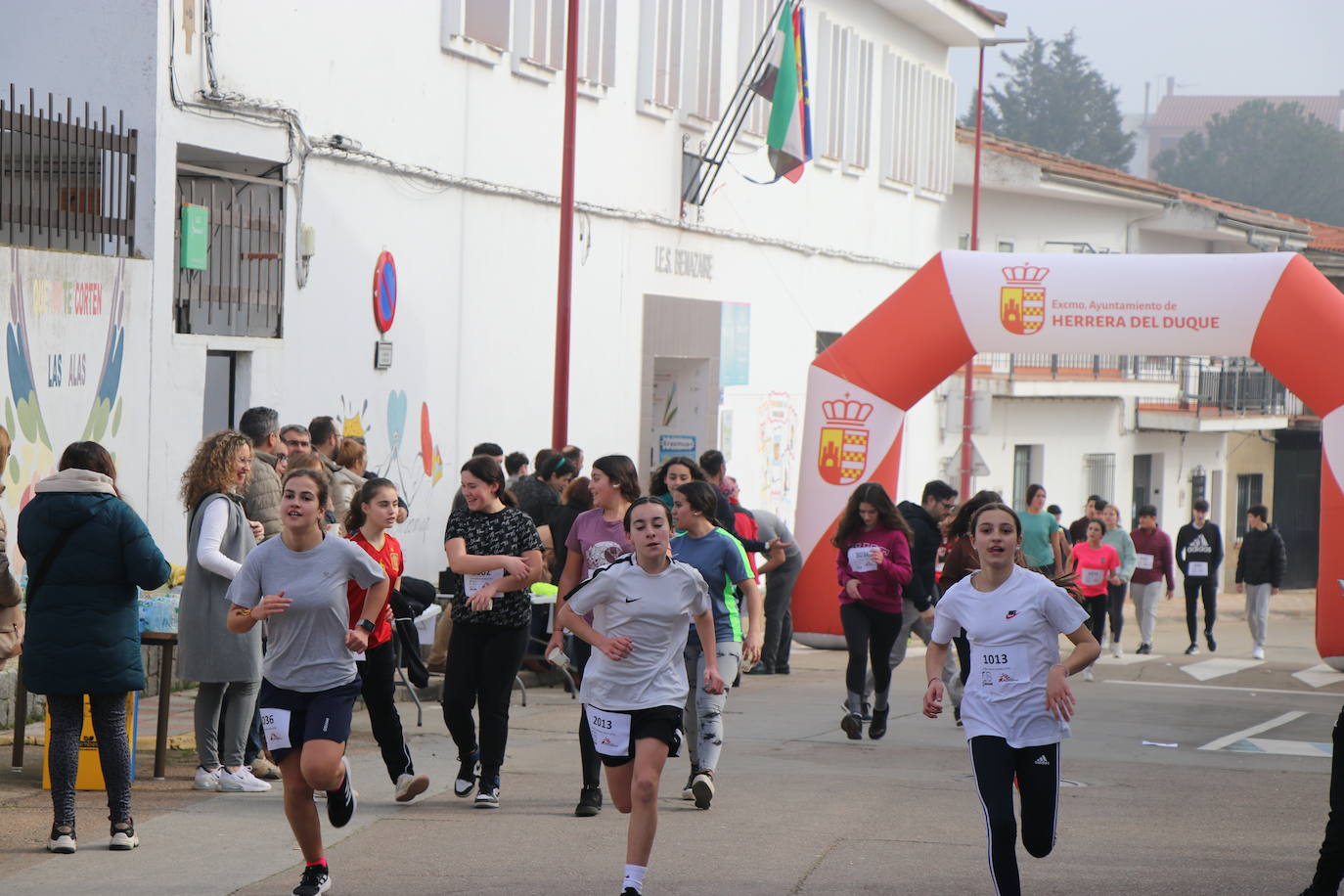 III Carrera Solidaria un evento deportivo que promueve la solidaridad y la paz