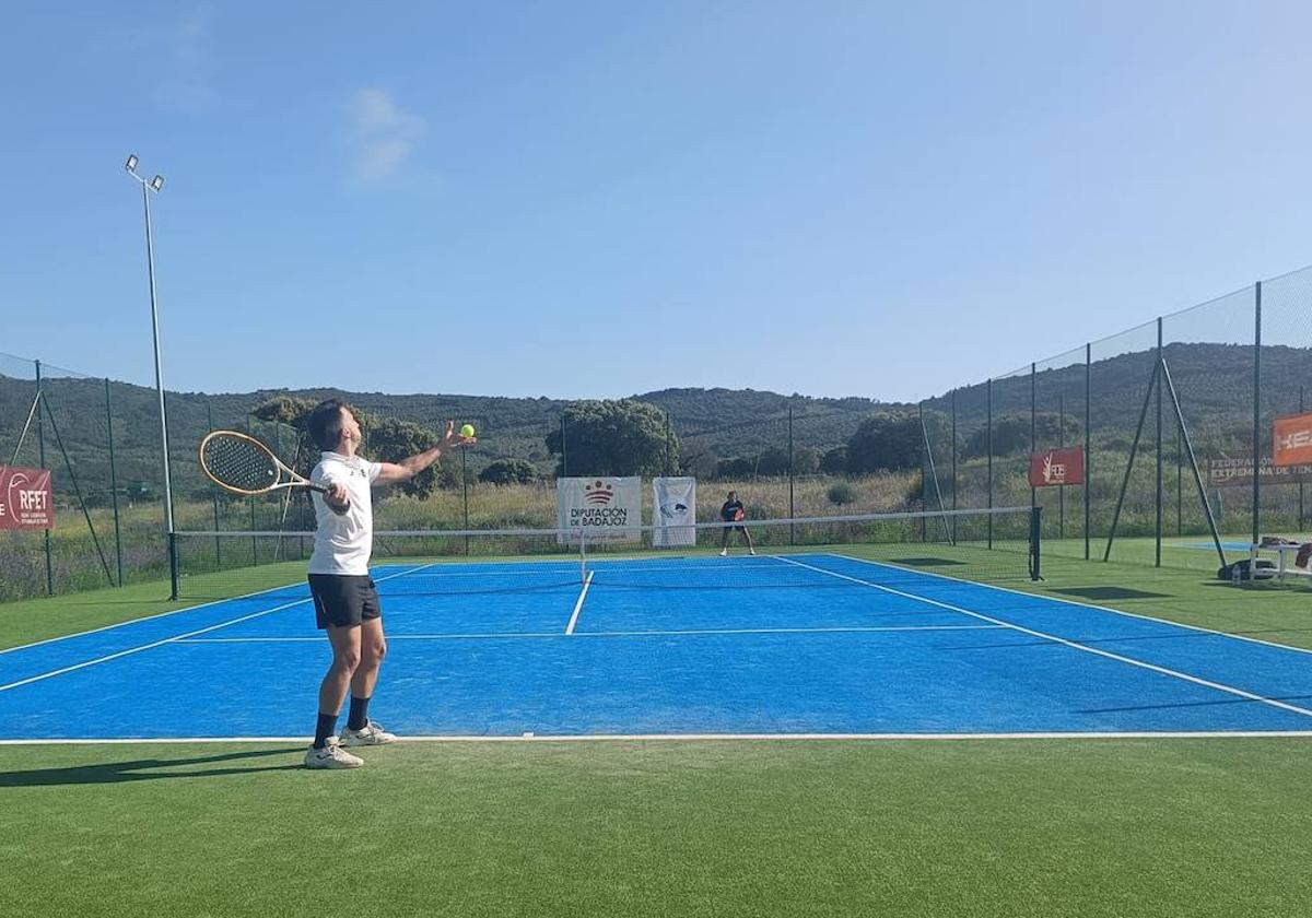 Javier Delgado y Jorge Marfil se proclaman vencedores del Circuito Aficionados de Extremadura de tenis