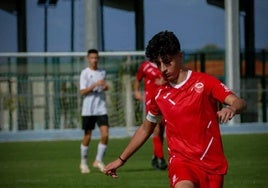 Javier Ledesma durante un entrenamiento con el SP Herrera