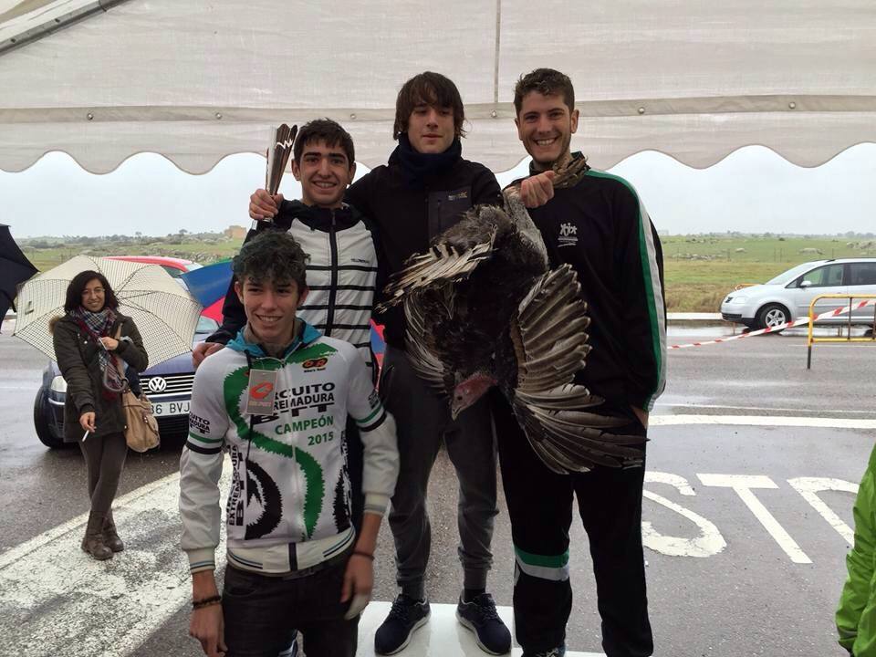 Fernando Navas gana la “Carrera del Pavo” en Trujillo