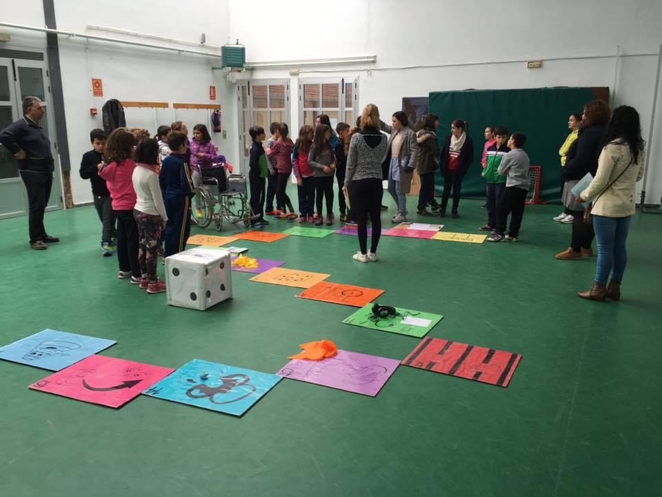 Participando en las direntes pruebas de la oca. Cedida