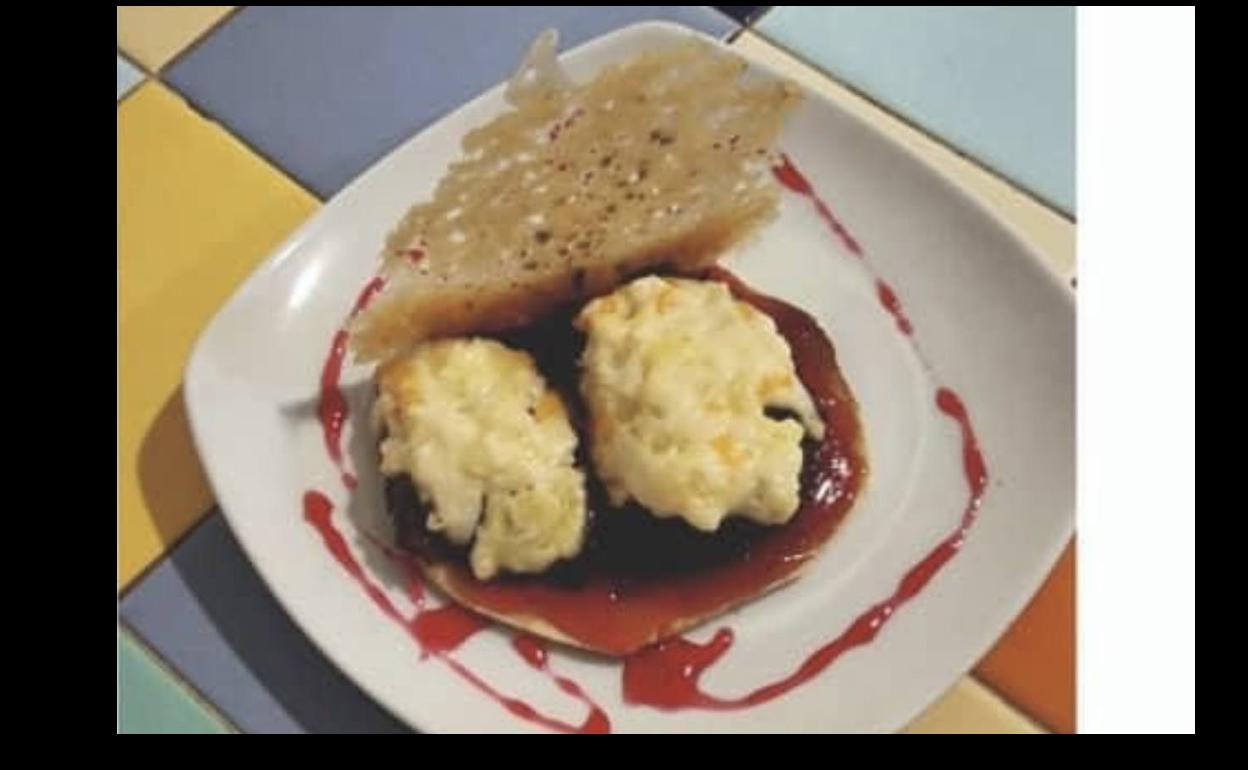 La tapa denominada «Saboreando», que presentaba el Café-Bar «Diver World», ganadora de la Ruta de la Tapa