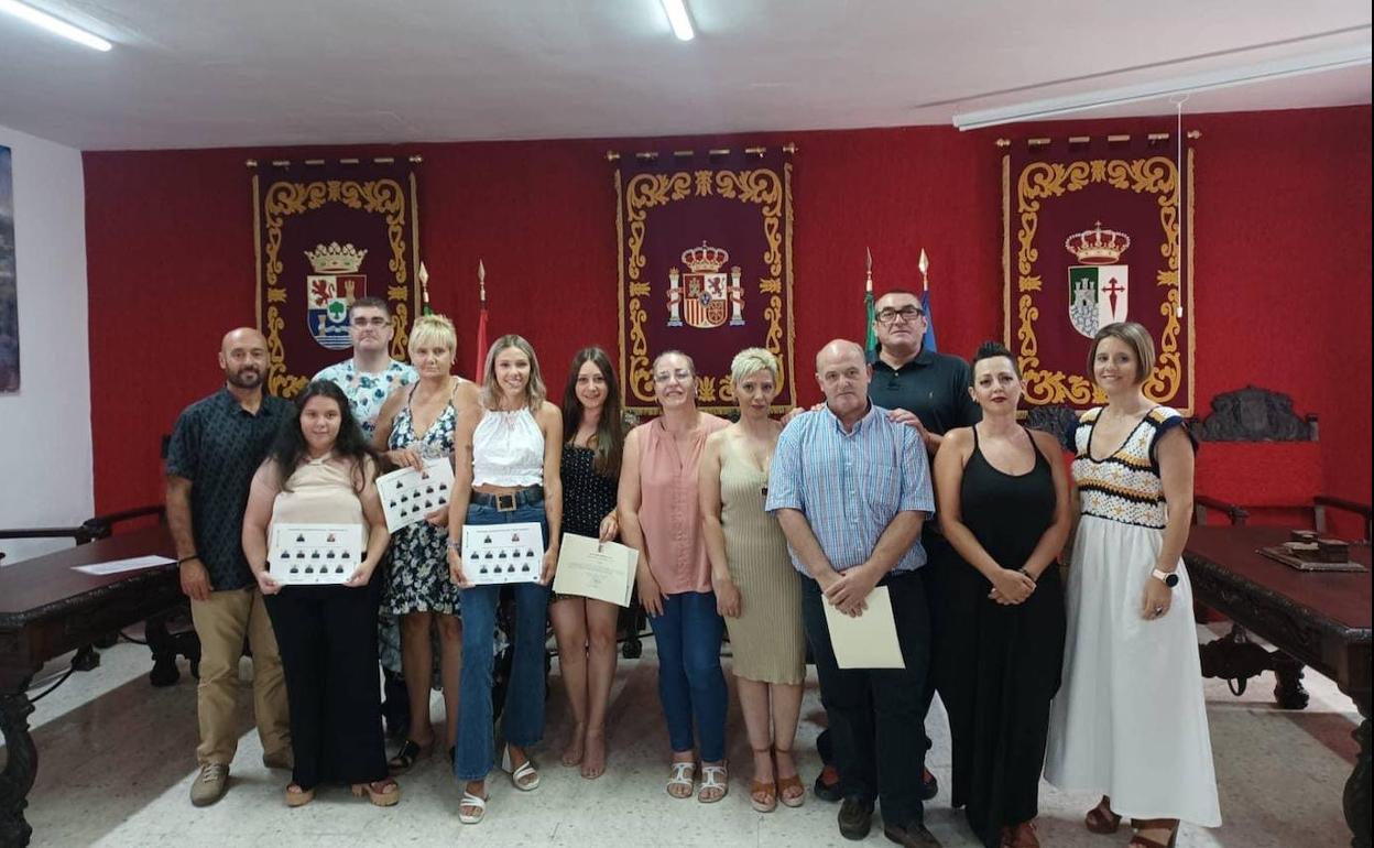 Tte de Alcalde María Delgado con participantes en el Programa 