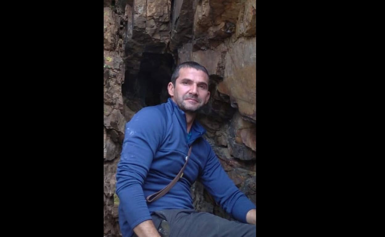 Jesús Guerra Galván, «Aficionado al Arte Rupestre» ,,,,, «Quizás seamos el término municipal con más abrigos de pinturas esquemáticas de la península ibérica»