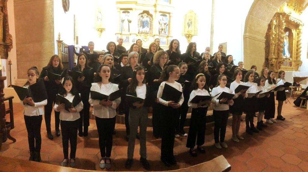 Con el Concierto de Cuaresma a cargo de la Coral y Escolanía Municipal ya han comenzado los actos de la Semana Santa
