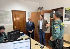 Delegado del Gobierno, Alcalde de Hornachos y efectivos Puesto