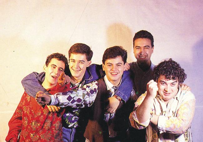 Lauri y Cuevas junto a resto del grupo