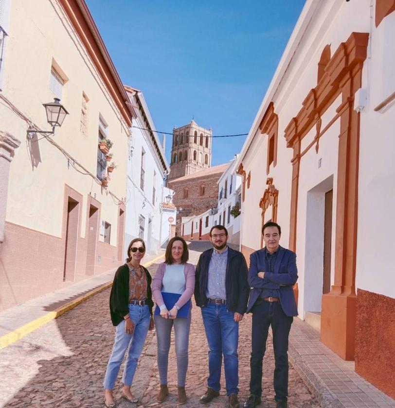 Francisco Buenavista y representantes APAMEX