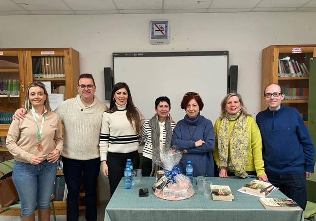 Director, escritora, coordinadora biblioteca y parte equipo directivo