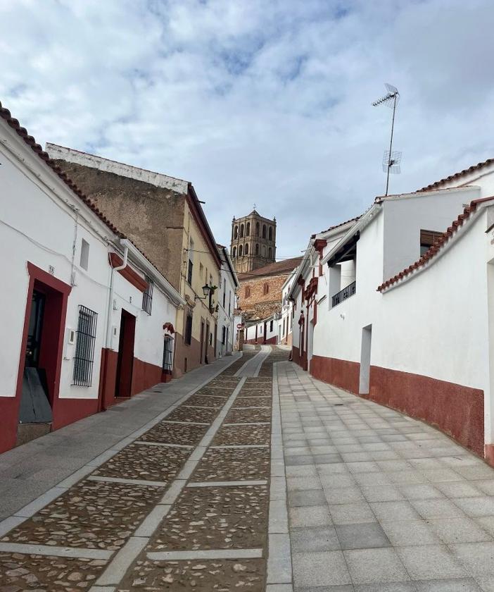 El Ayuntamiento ejecuta una obra en el ámbito del urbanismo dando solución a un grave problema de accesibilidad en un entorno monumental