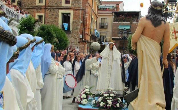Encuentro del Resucitado y la Virgen.