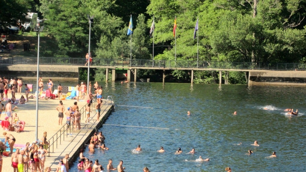 Piscina natural del Lago.