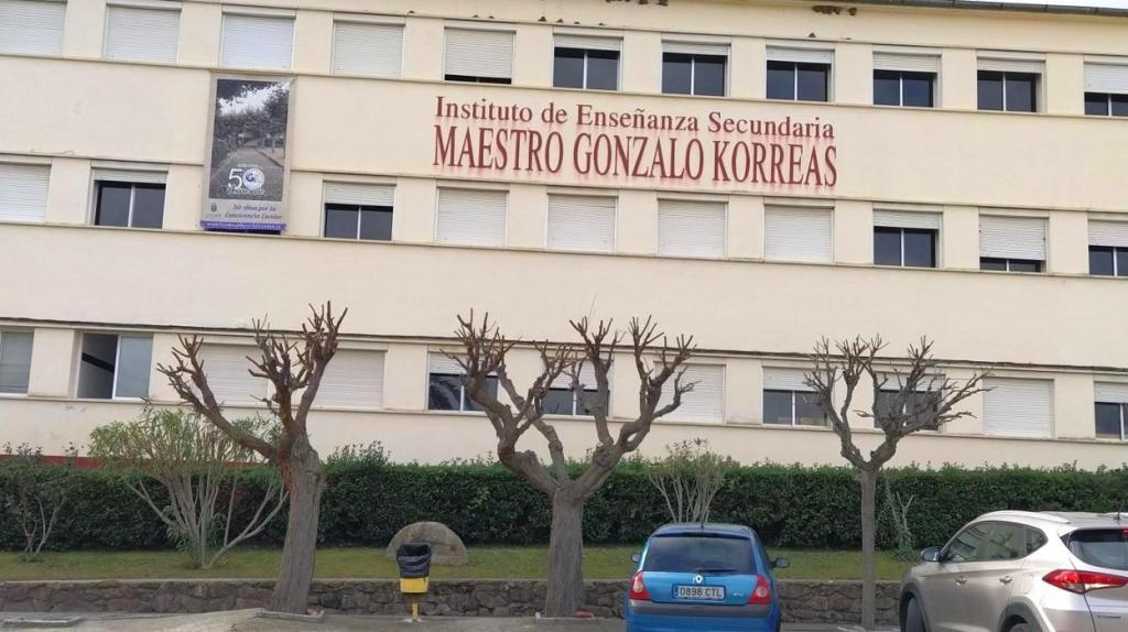 IES Maestro Gonzalo Korreas.