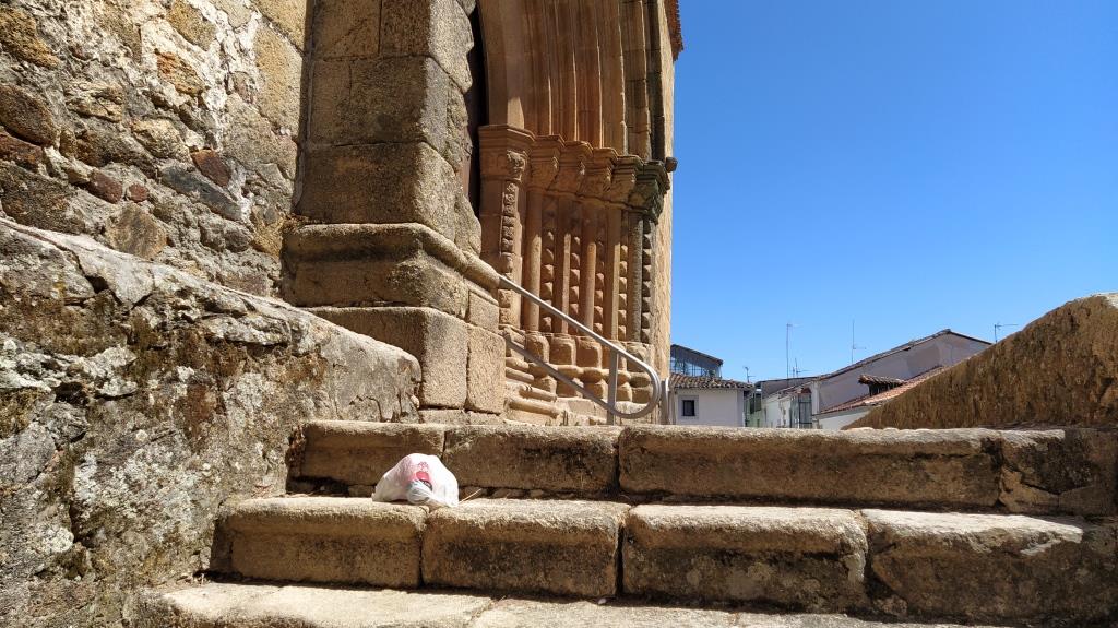 La bolsa en la escalinatas. 