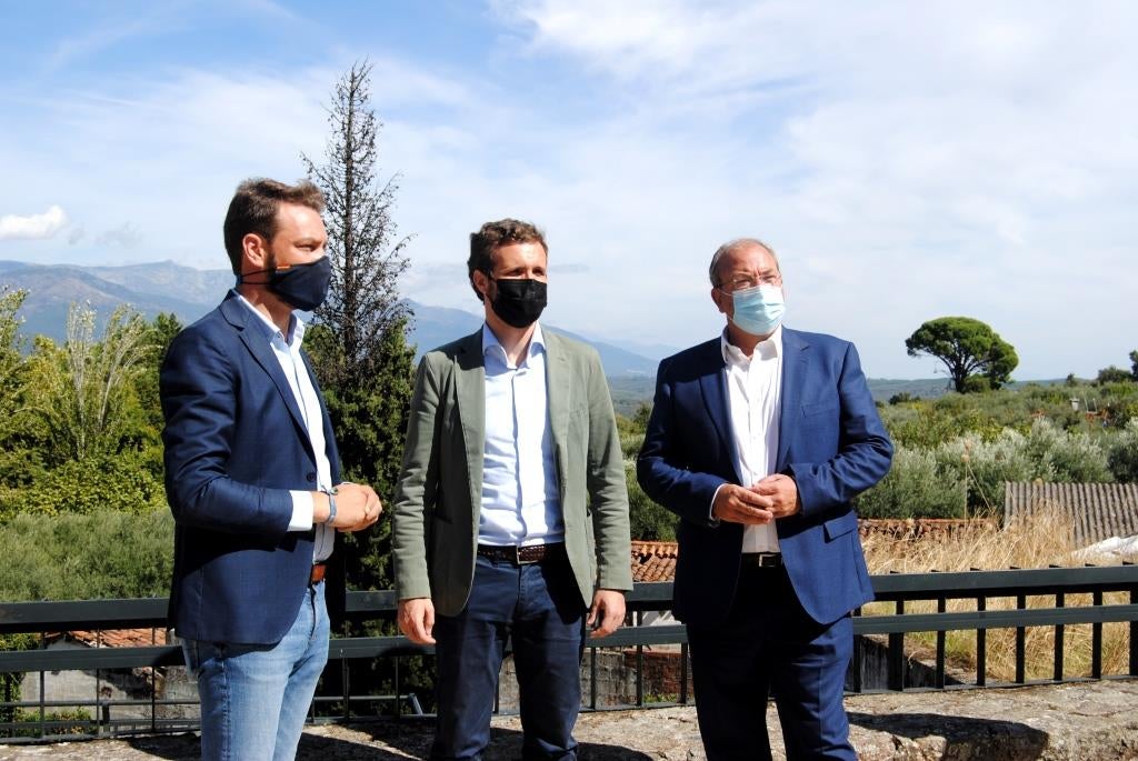 Núñez, Casado y Monago, en el mirador jaraiceño. 