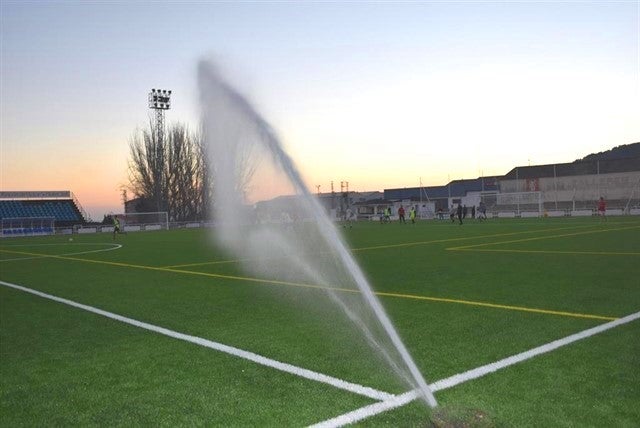 Riegos del campo de fútbol.
