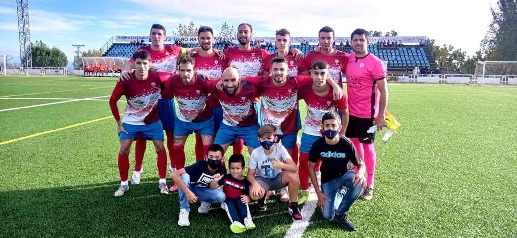 Los pimentoneros en su primer partido jugado en casa.