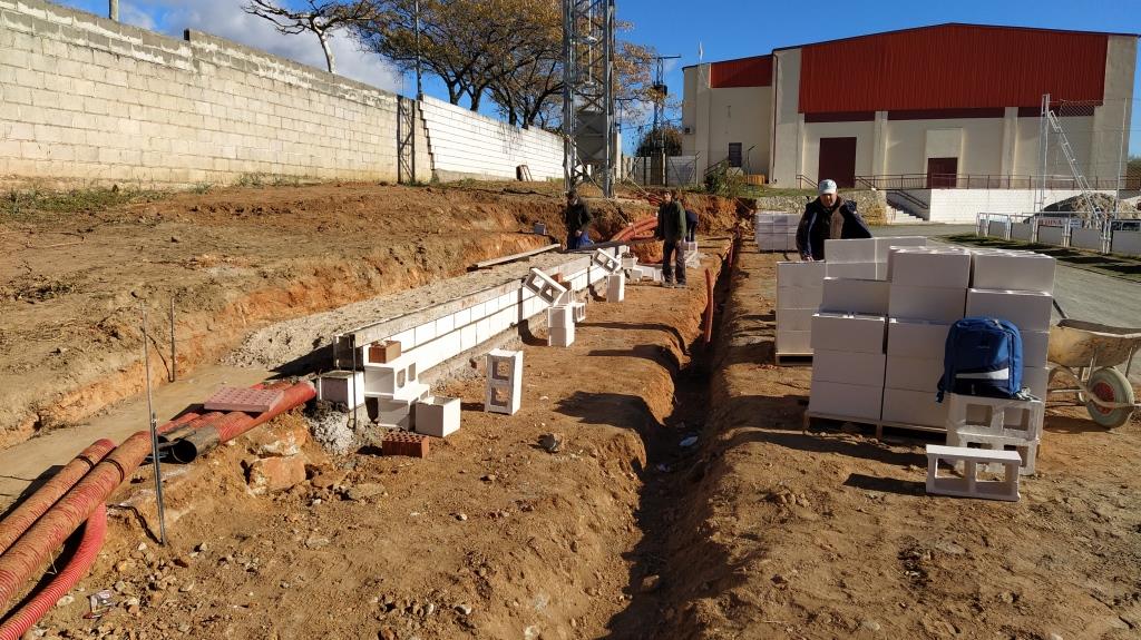 Obras de la construcción de las gradas noreste. 
