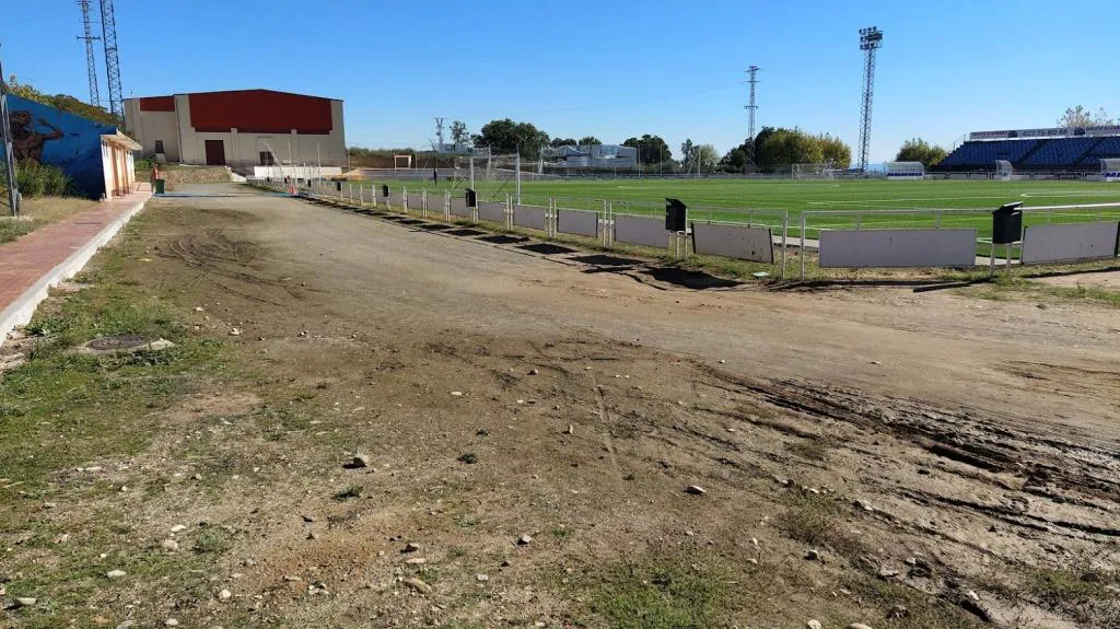 Estado actual de la pistas de atletismo. 