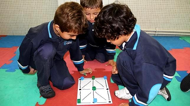 La Universidad Popular organiza un taller infantil de juegos populares