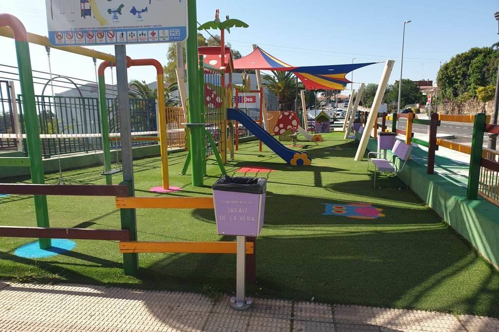 Parque infantil de la estación de autobuses. 