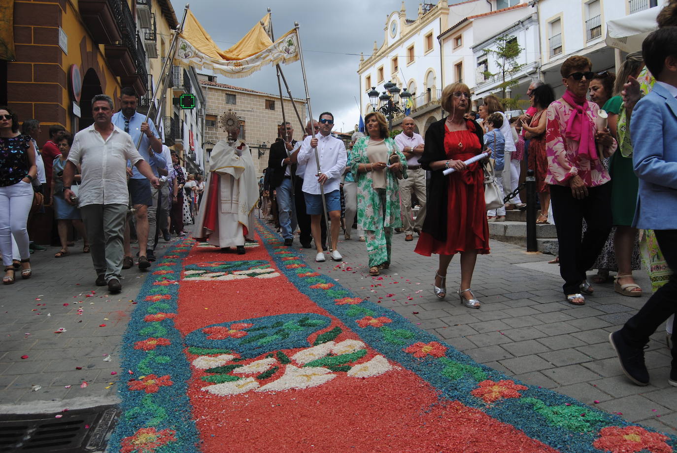 Las alfombras florales del Corpus causan admiración