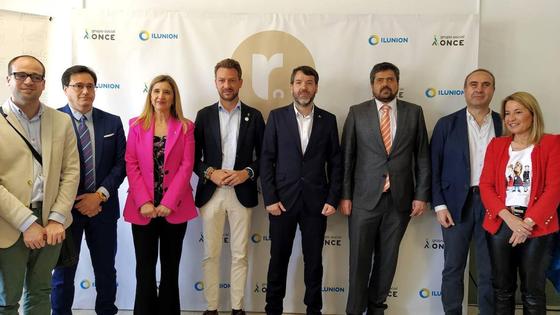 Inauguran el Centro Regional de Atención al Cliente atendido por 11 personas con discapacidad