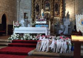 Los jaraiceños llevarán a la Patrona decenas de flores este jueves.