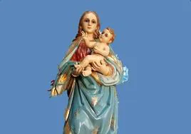 La imagen pequeña de la Virgen del Salobrar que llevarán los niños en procesión el domingo.