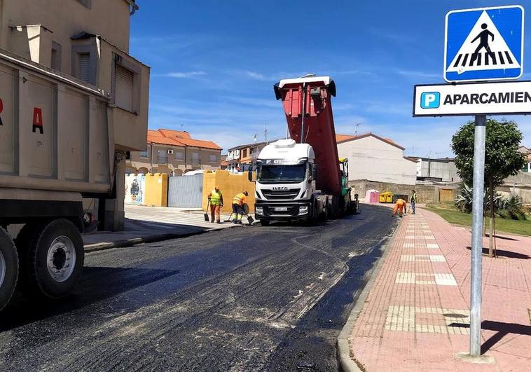 Las obras de rehabilitación del firme de la carretera Jaraíz-Collado marchan a buen ritmo