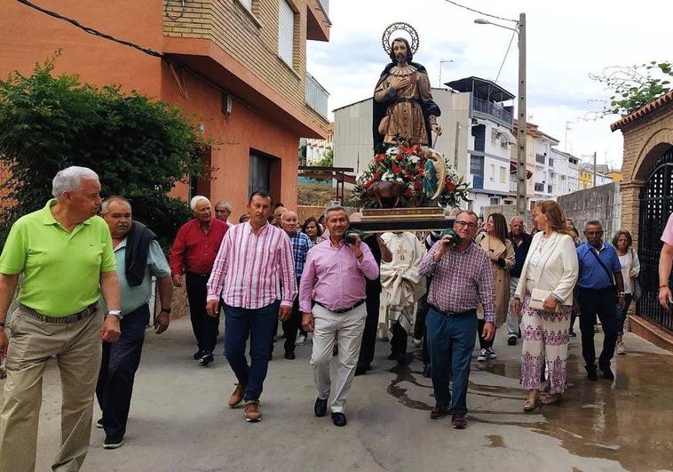 La Festividad de San Isidro congrega a la población en su barriada