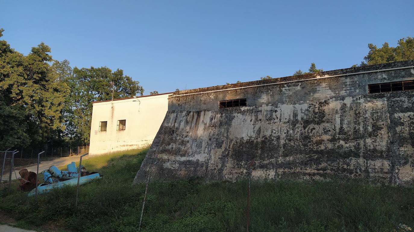 Depósito de agua de Jaraíz de la Vera y estación de tramiento.