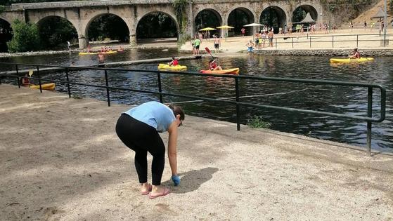 Campaña de sensibilización contra la basuraleza en las zonas de baño de la Vera