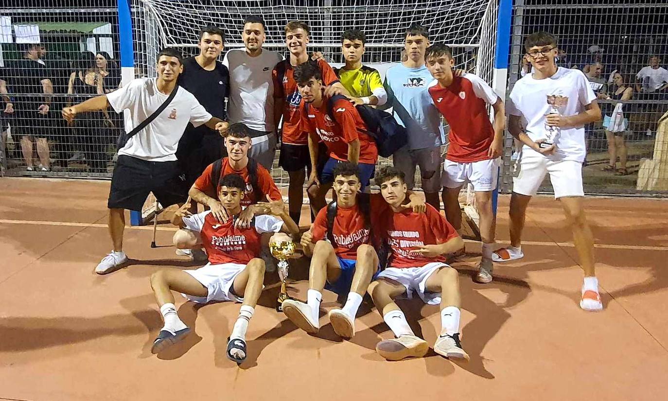 Publijaime Jaraíz, campeón juvenil de las 24 horas de fútbol sala de Jarandilla